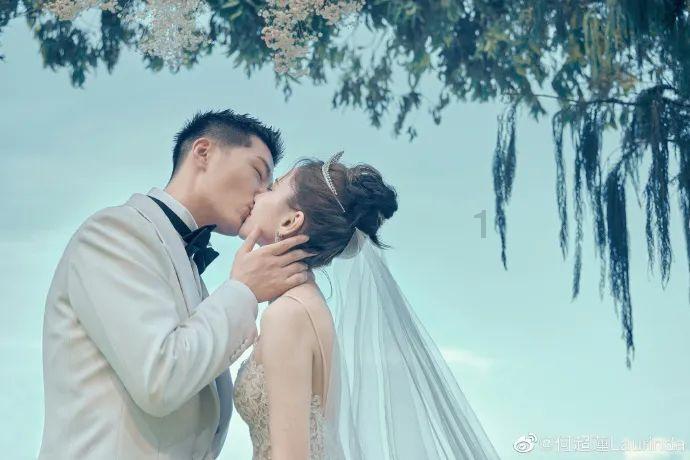 发扬“绿叶”精神，争做新时代忠诚奉献坚守的好干部